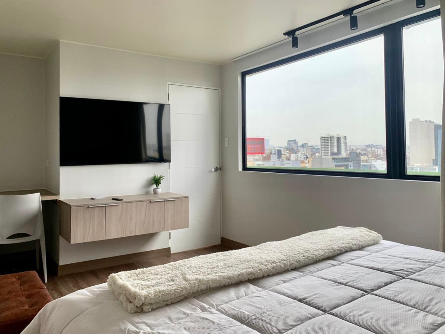 Olaya 169 By Wynwood House Lima